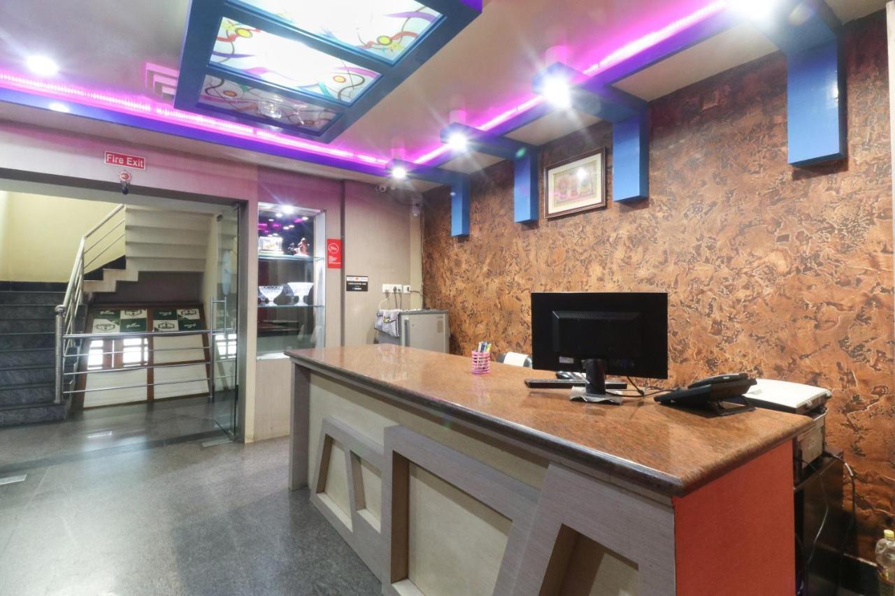 OYO 49639 Nirmala Residency Otel Bhubaneswar Dış mekan fotoğraf
