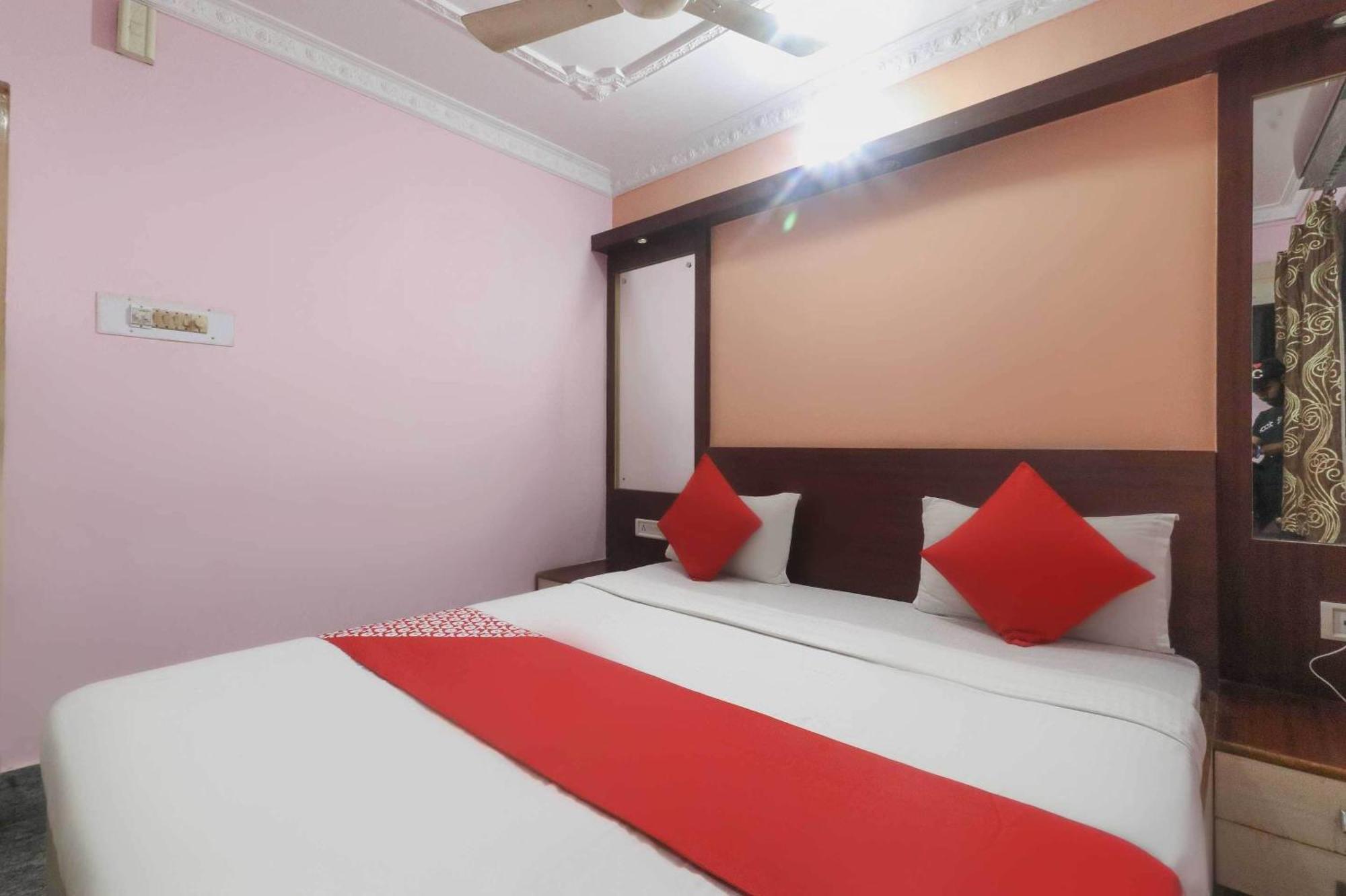OYO 49639 Nirmala Residency Otel Bhubaneswar Dış mekan fotoğraf
