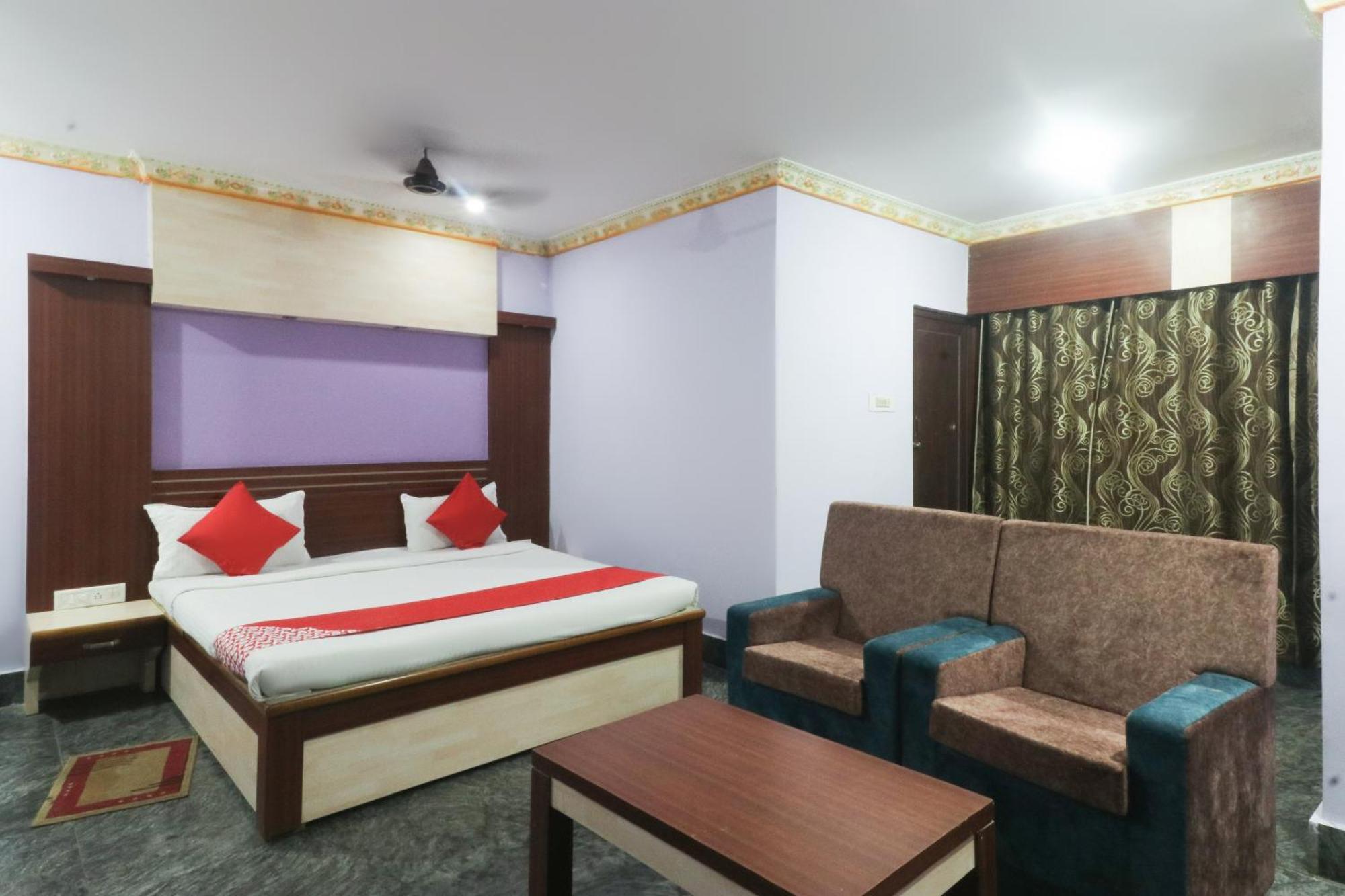 OYO 49639 Nirmala Residency Otel Bhubaneswar Dış mekan fotoğraf