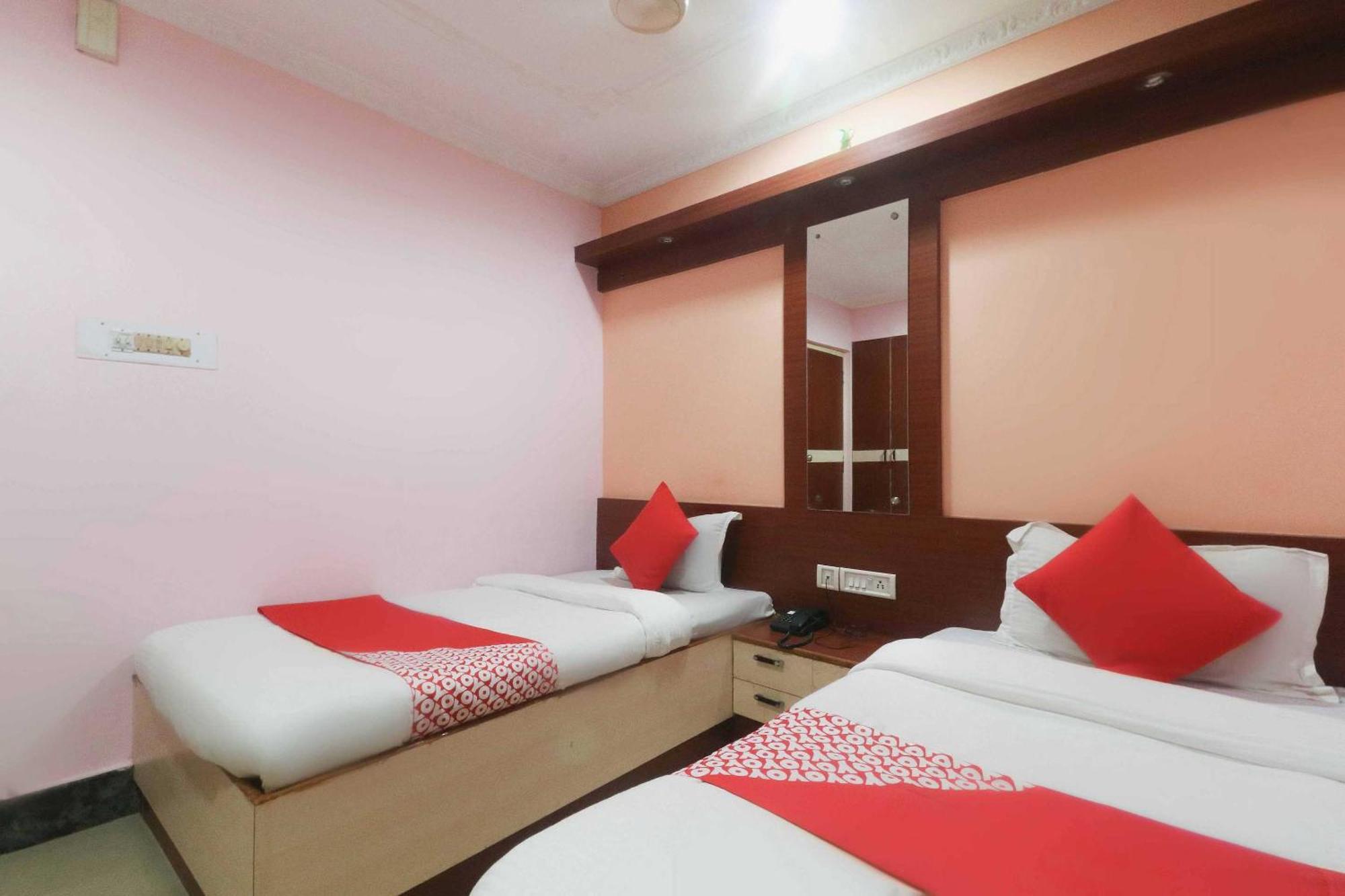 OYO 49639 Nirmala Residency Otel Bhubaneswar Dış mekan fotoğraf